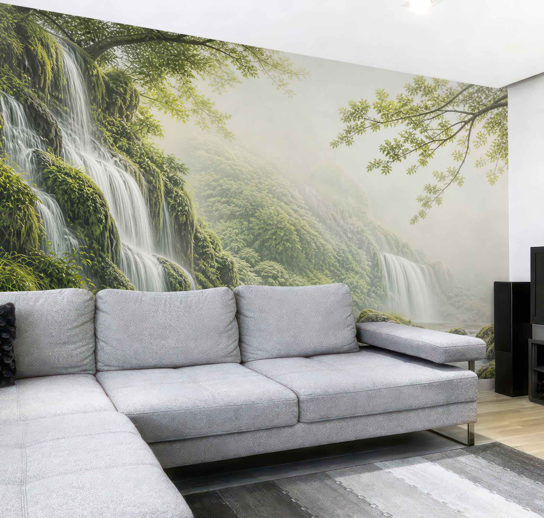 Fototapeta kaskadowe wodospady w zielonym lesie we mgle spokojna natura